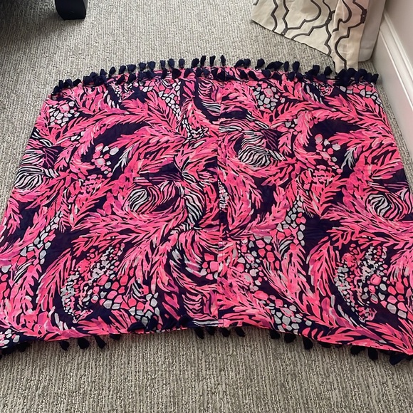 Lilly Pulitzer scarf - Picture 4 of 4